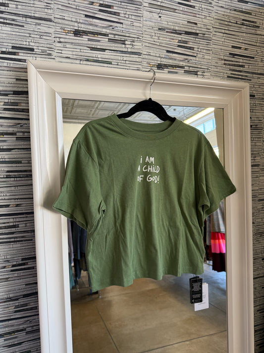 Elevated Faith Size M Green Tee