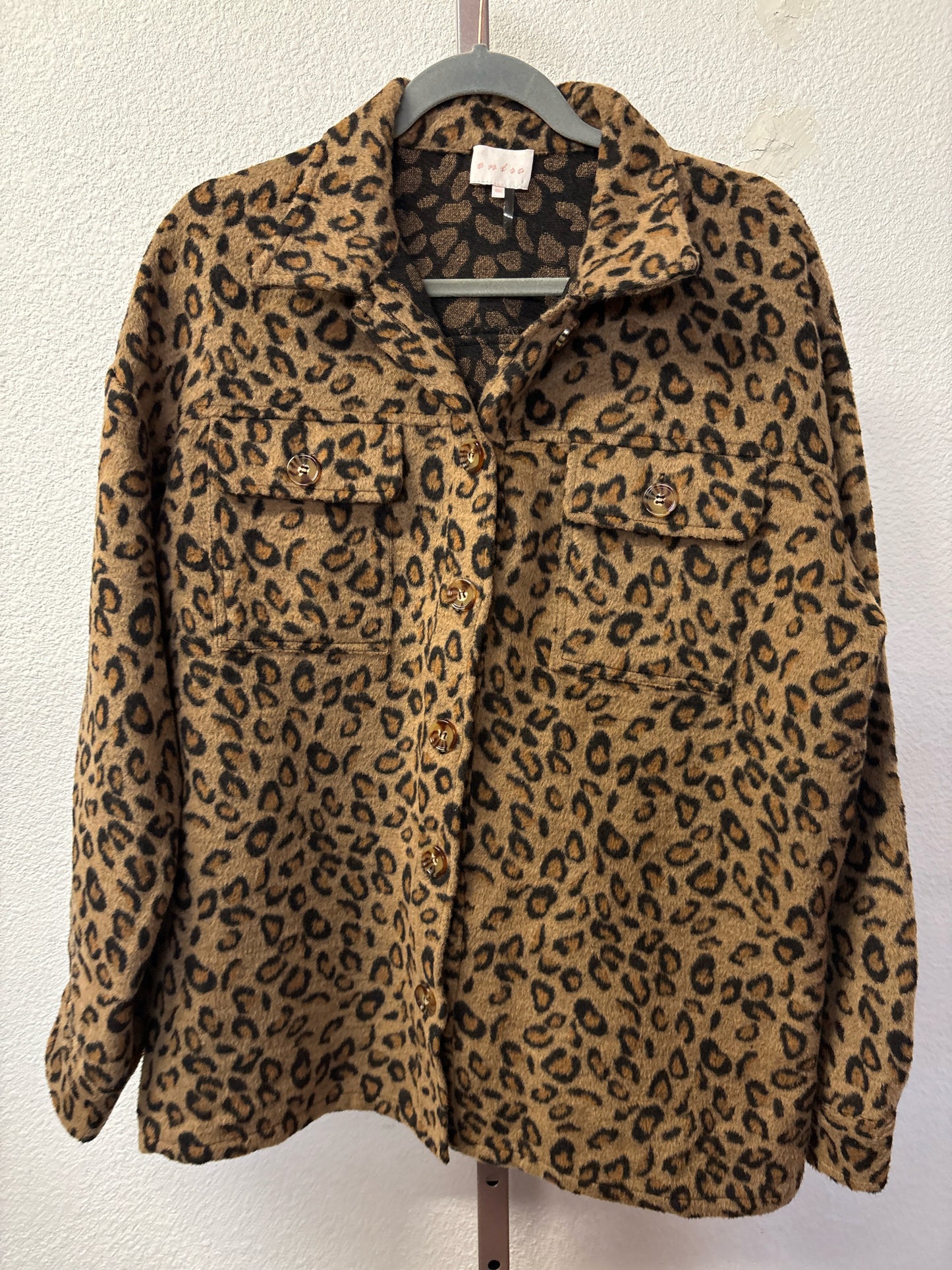entro Size M Tan/Multi Cheetah Shacket