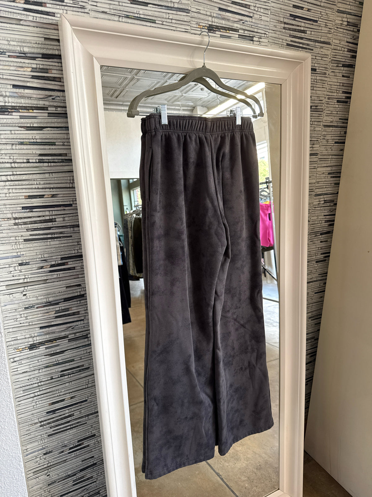 Fabletics Size S Gray Sweatpant
