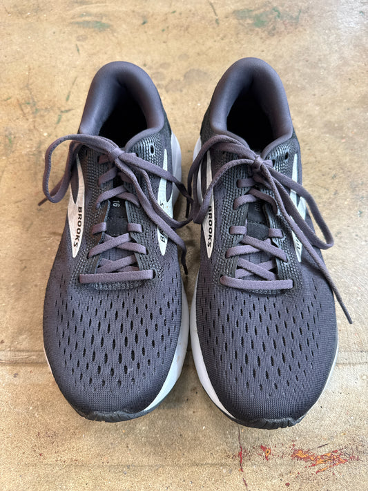 Brooks Shoe Size 9.5 Black Sneakers