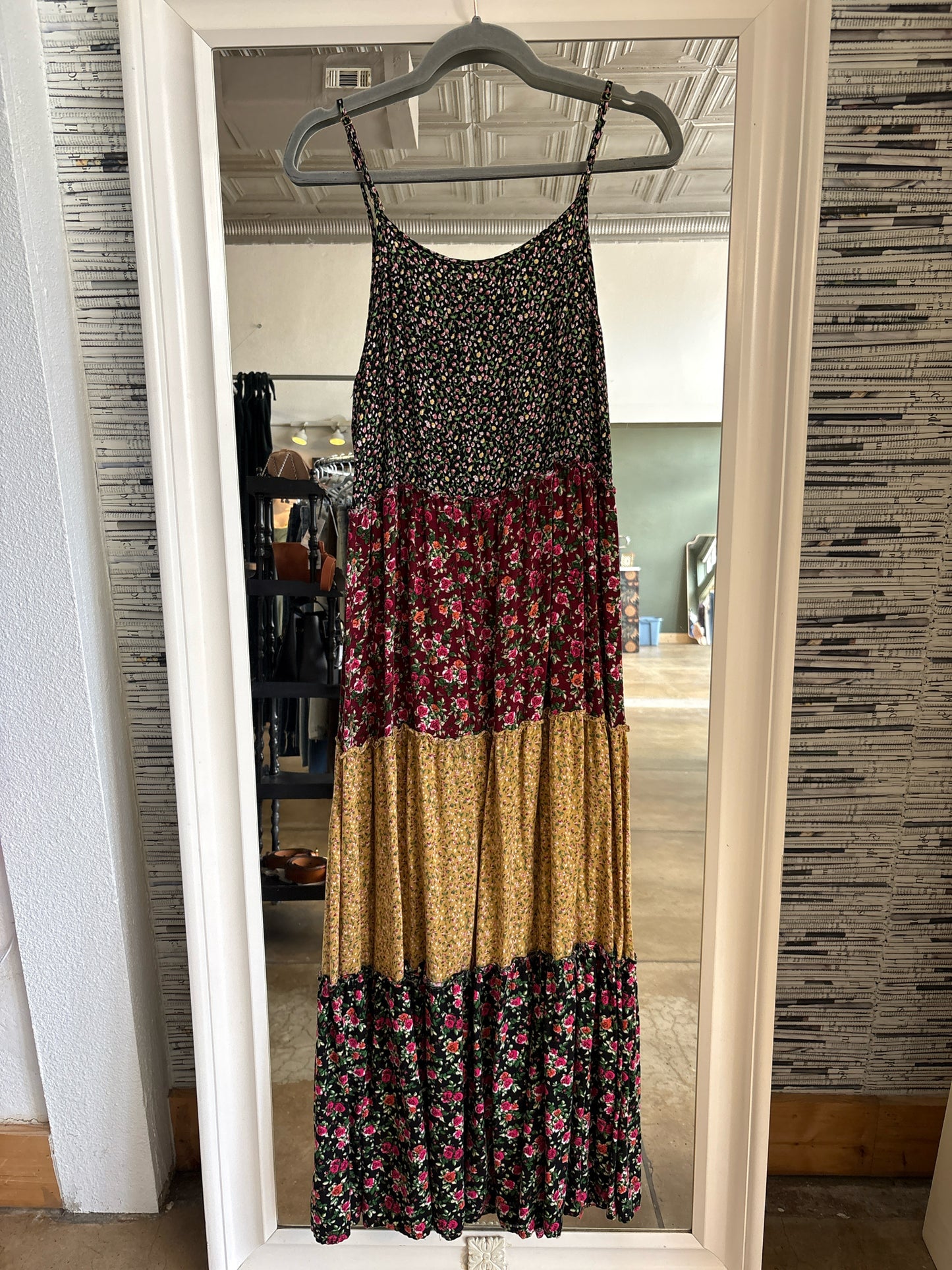 Natural Life Size M multi Floral Dress