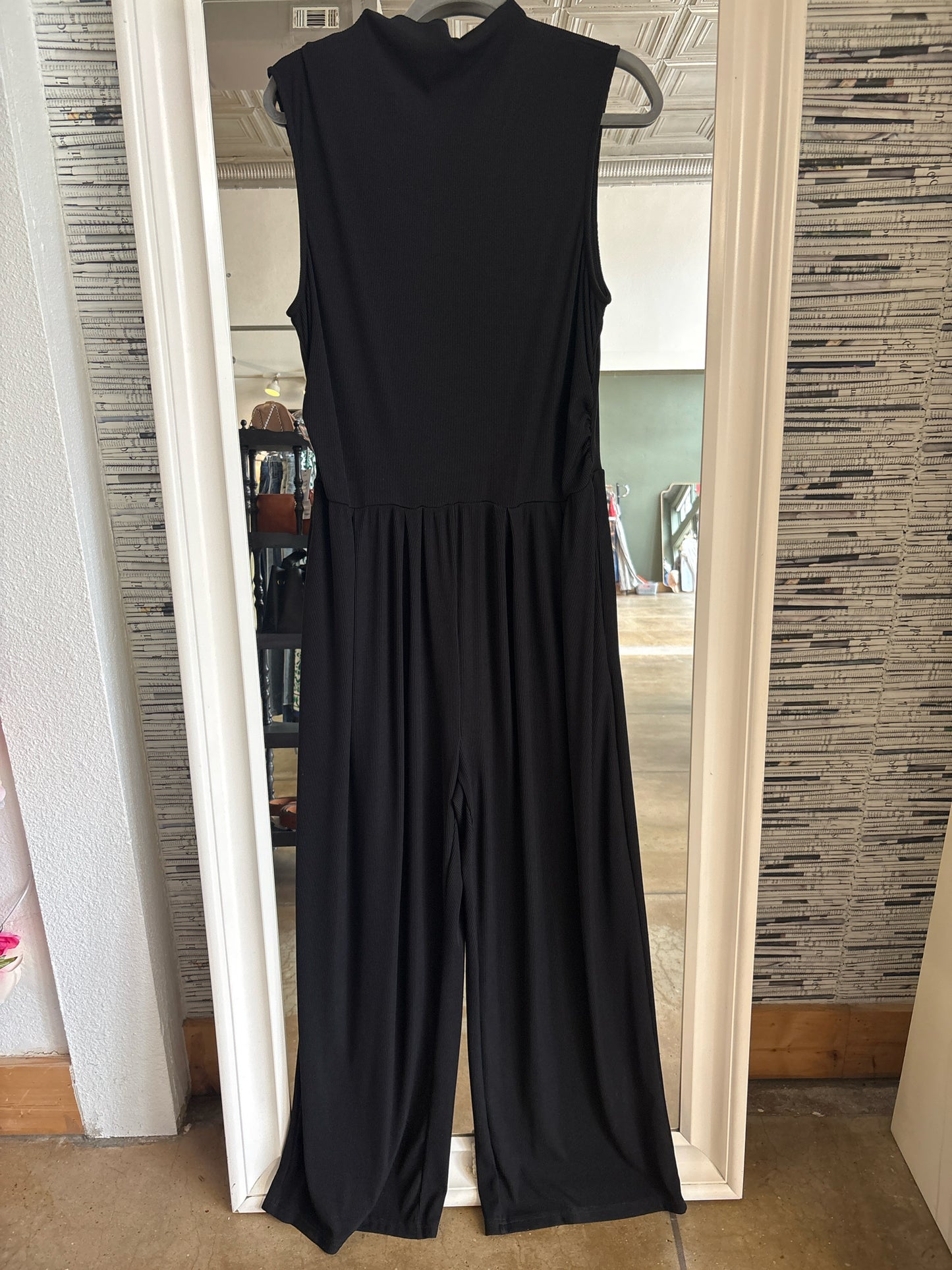 Pretty Garden Size XL Black Romper