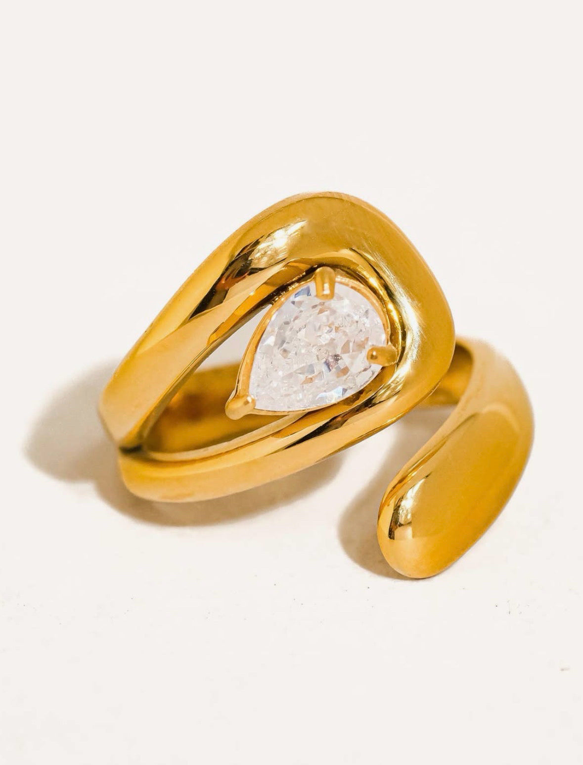 Flanerie Ring
