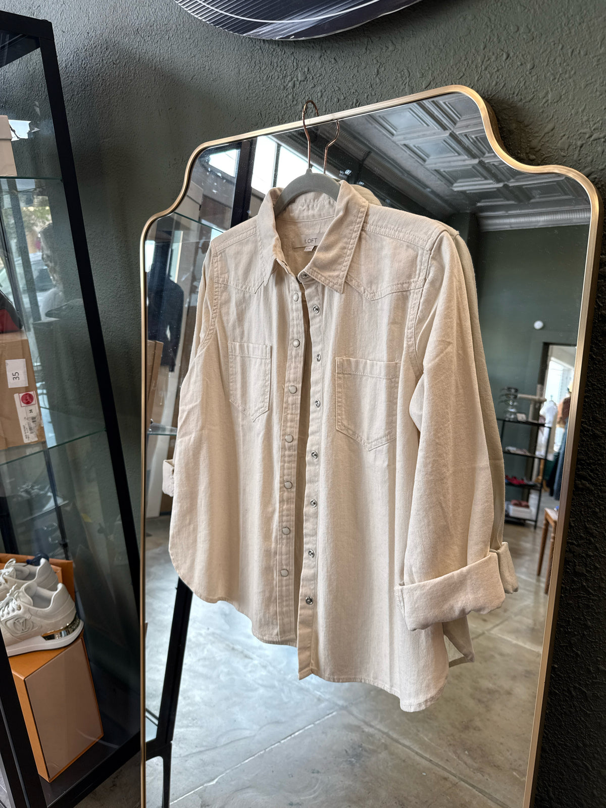 LOFT Size S Cream Top
