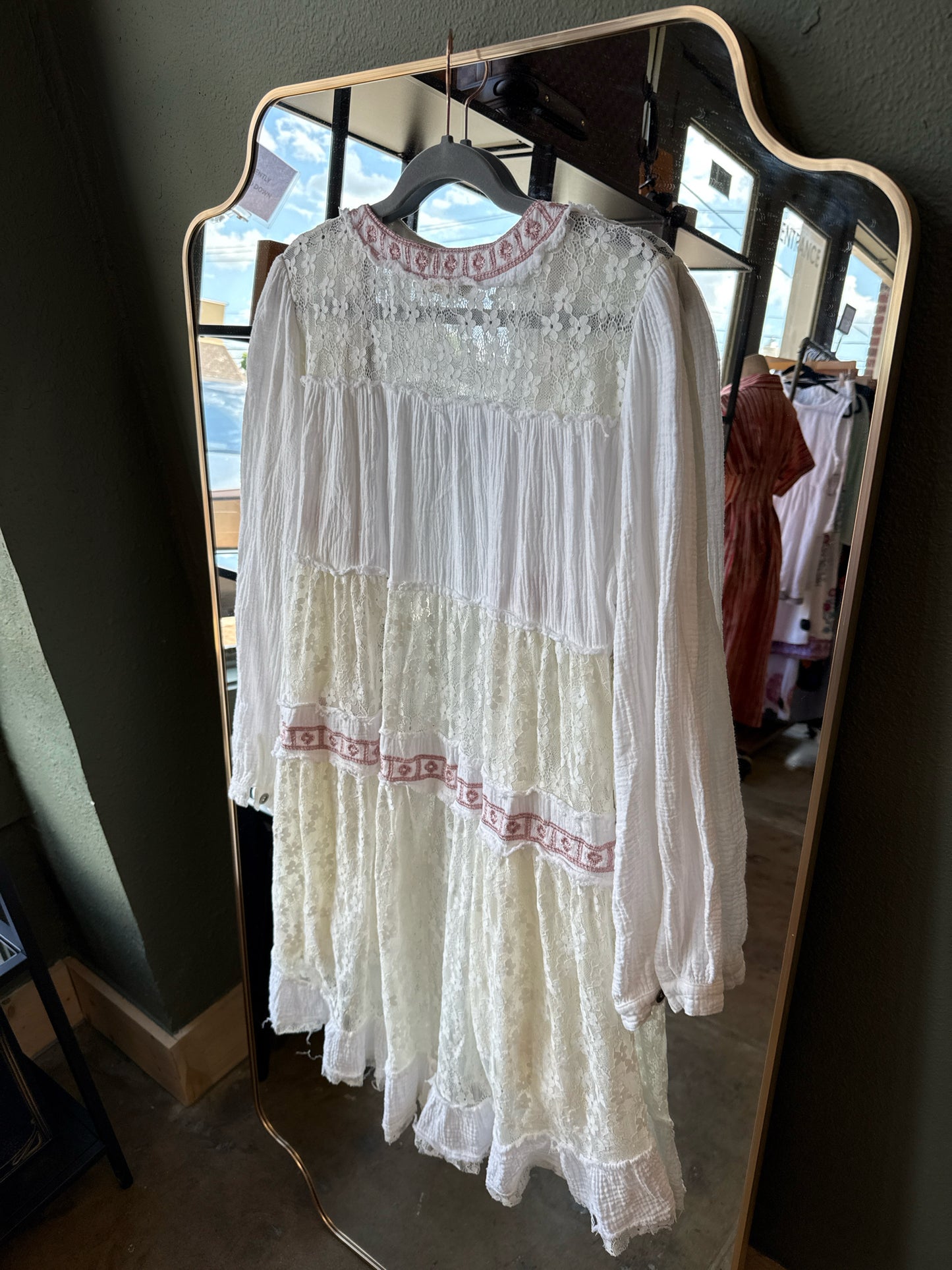 POL Size L Cream/Pink Kimono/Shawl