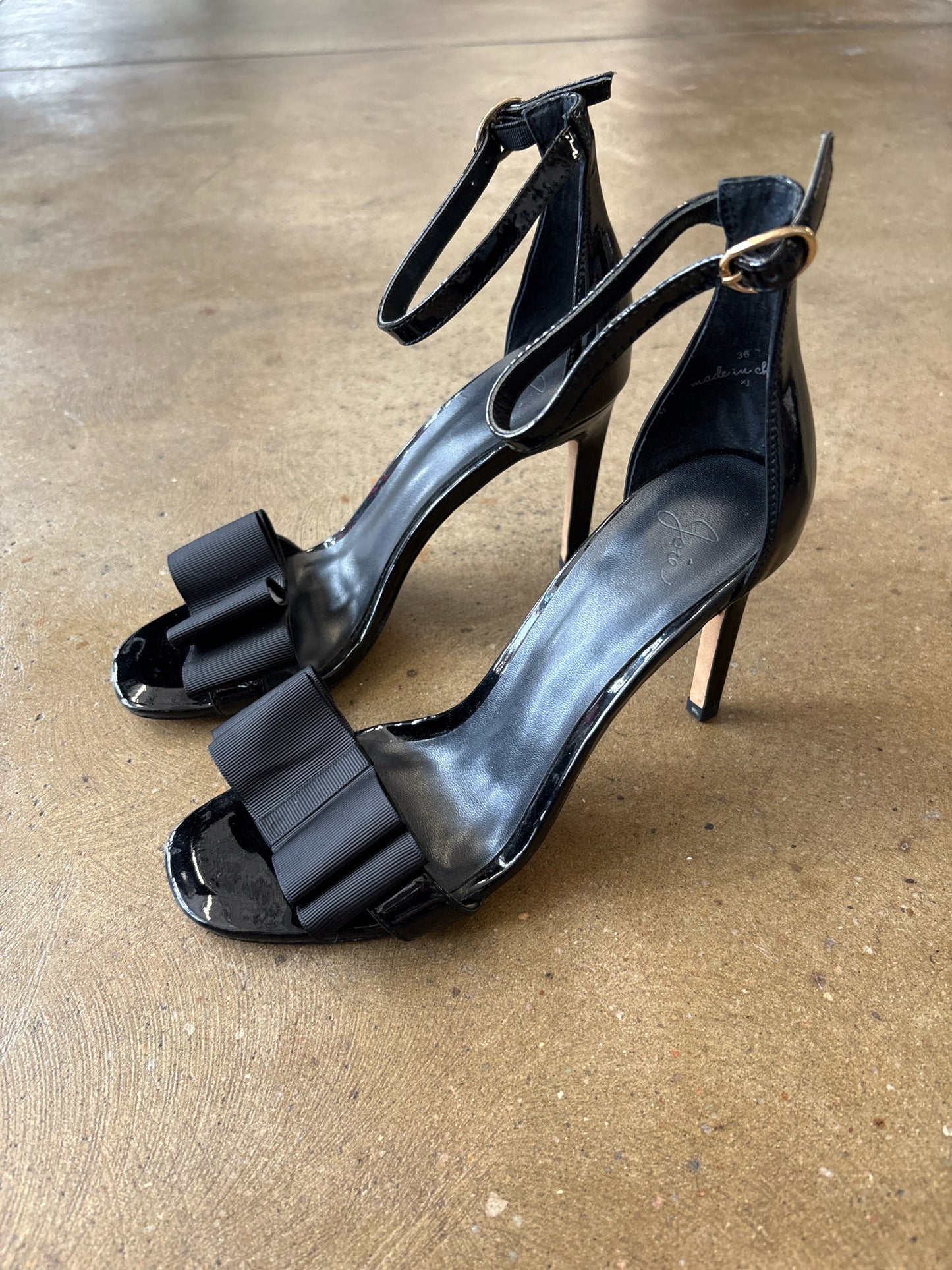 JOIE Shoe Size 36 Black bow Heels