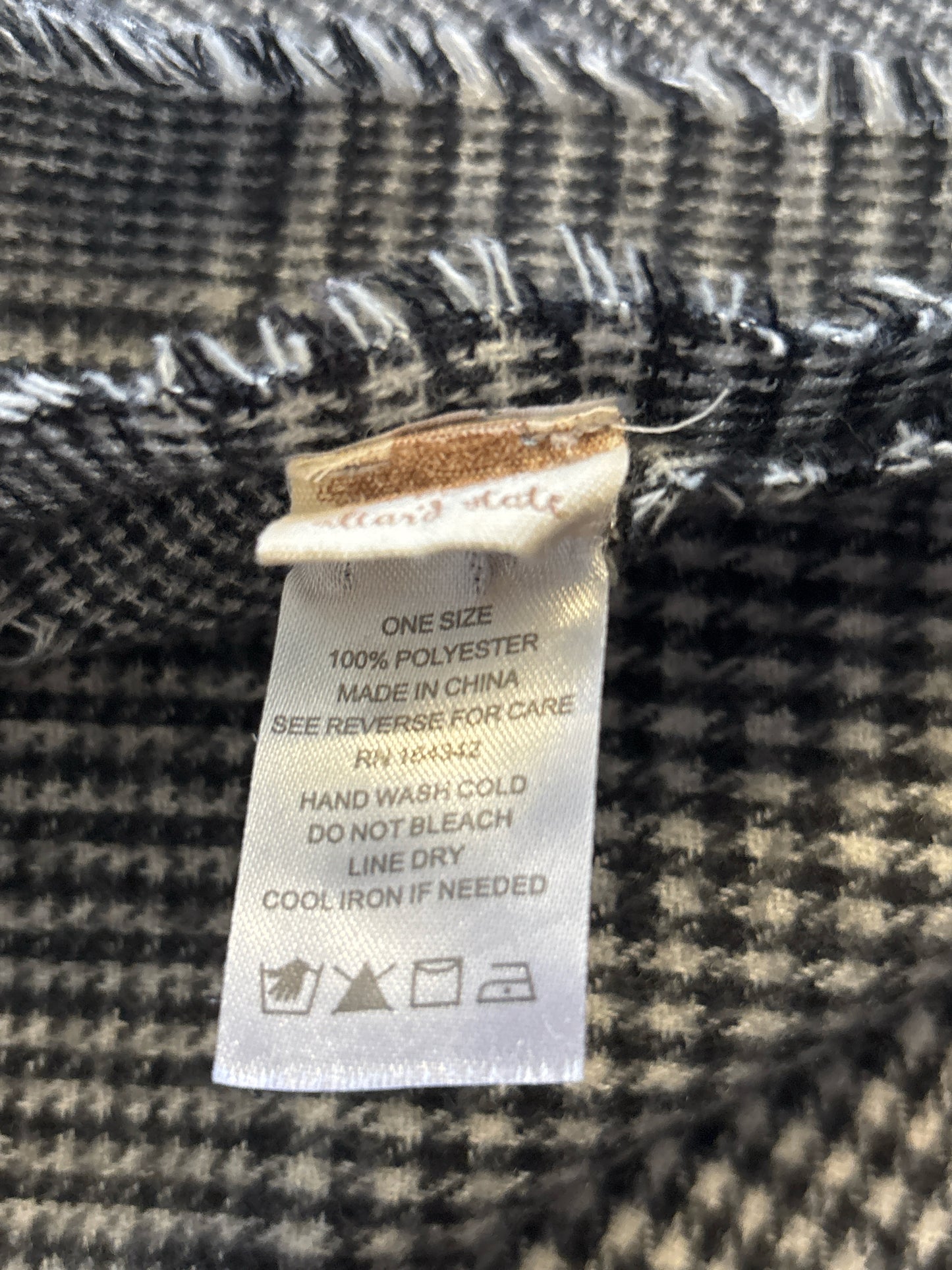 Altar'd State B&W Houndstooth Scarf