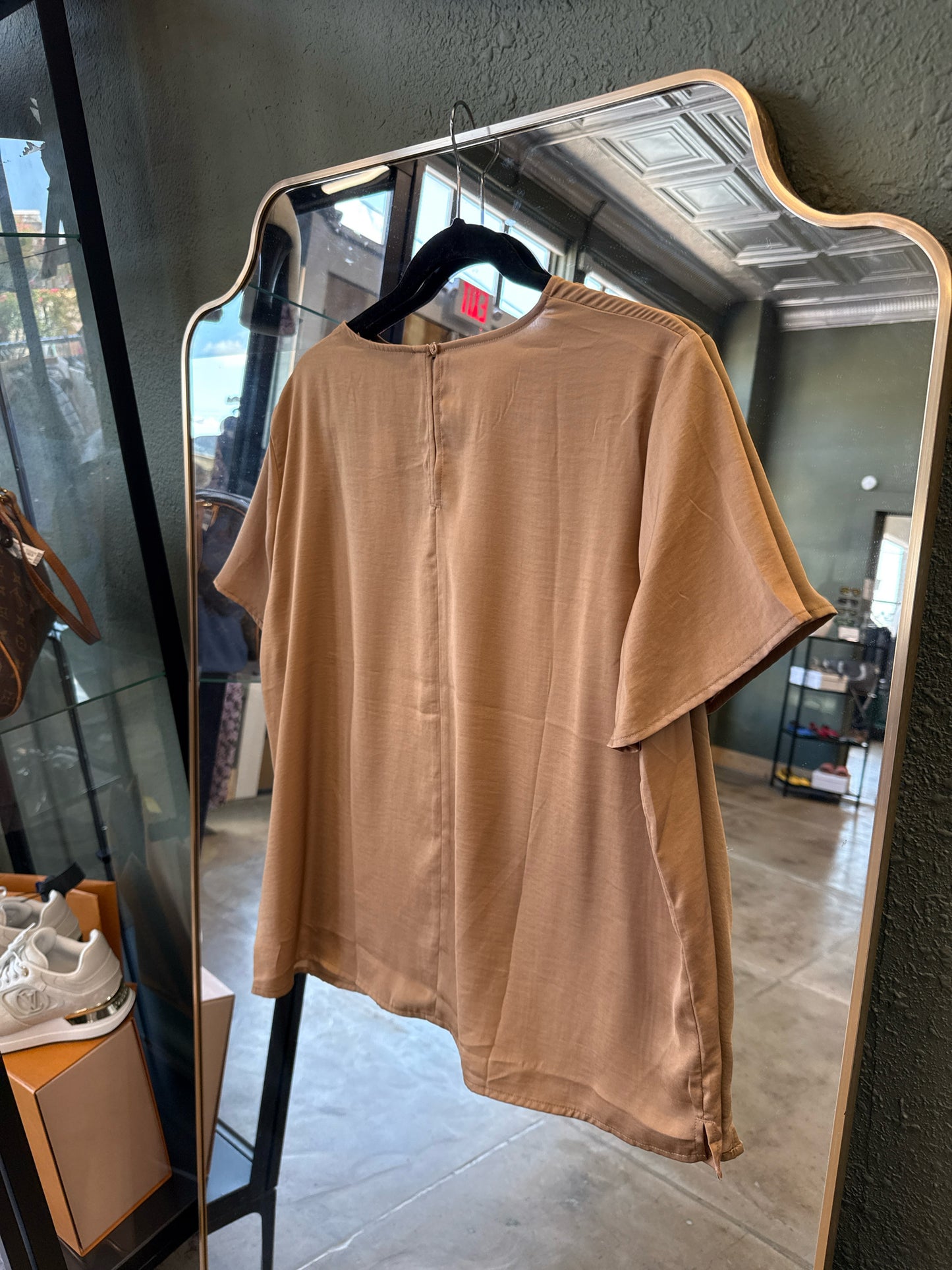 Banana Republic Size L Brown Top