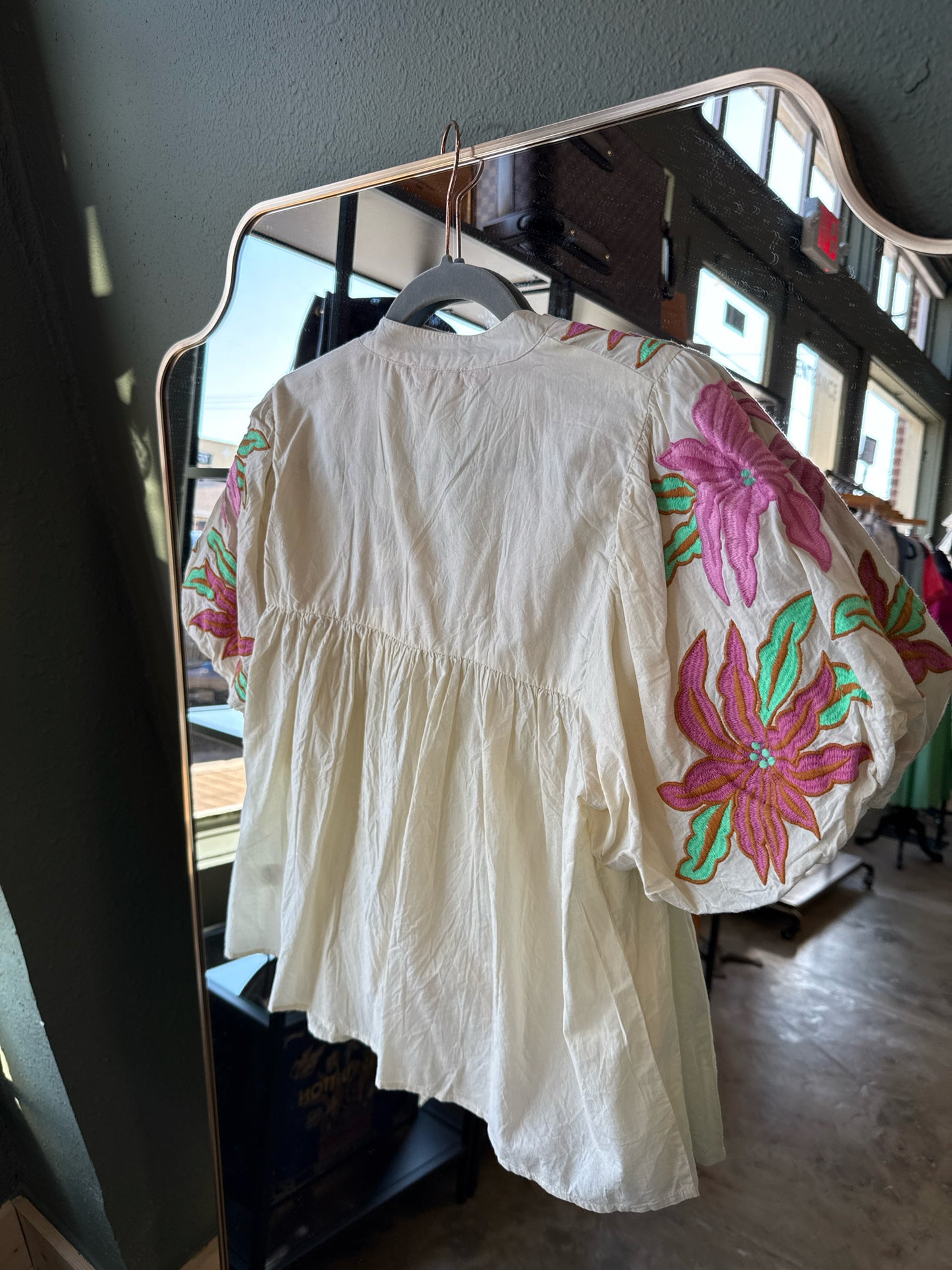 THML Size S Cream/Pink Top
