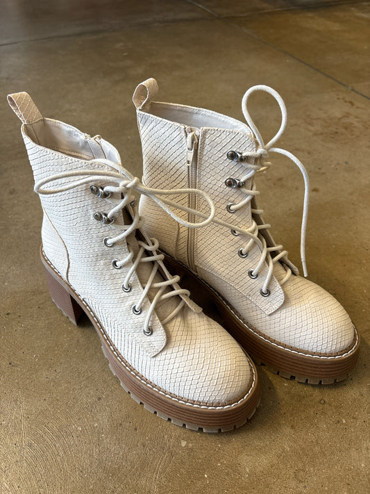 mia Shoe Size 7.5 Boots
