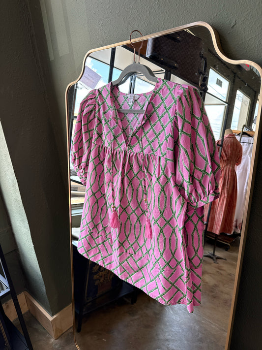 Crown & Ivy Size L Pink/Green Top