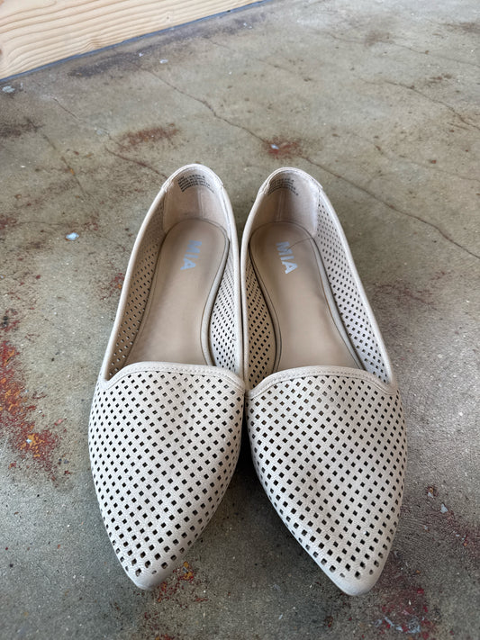 mia Shoe Size 10 Tan Flats