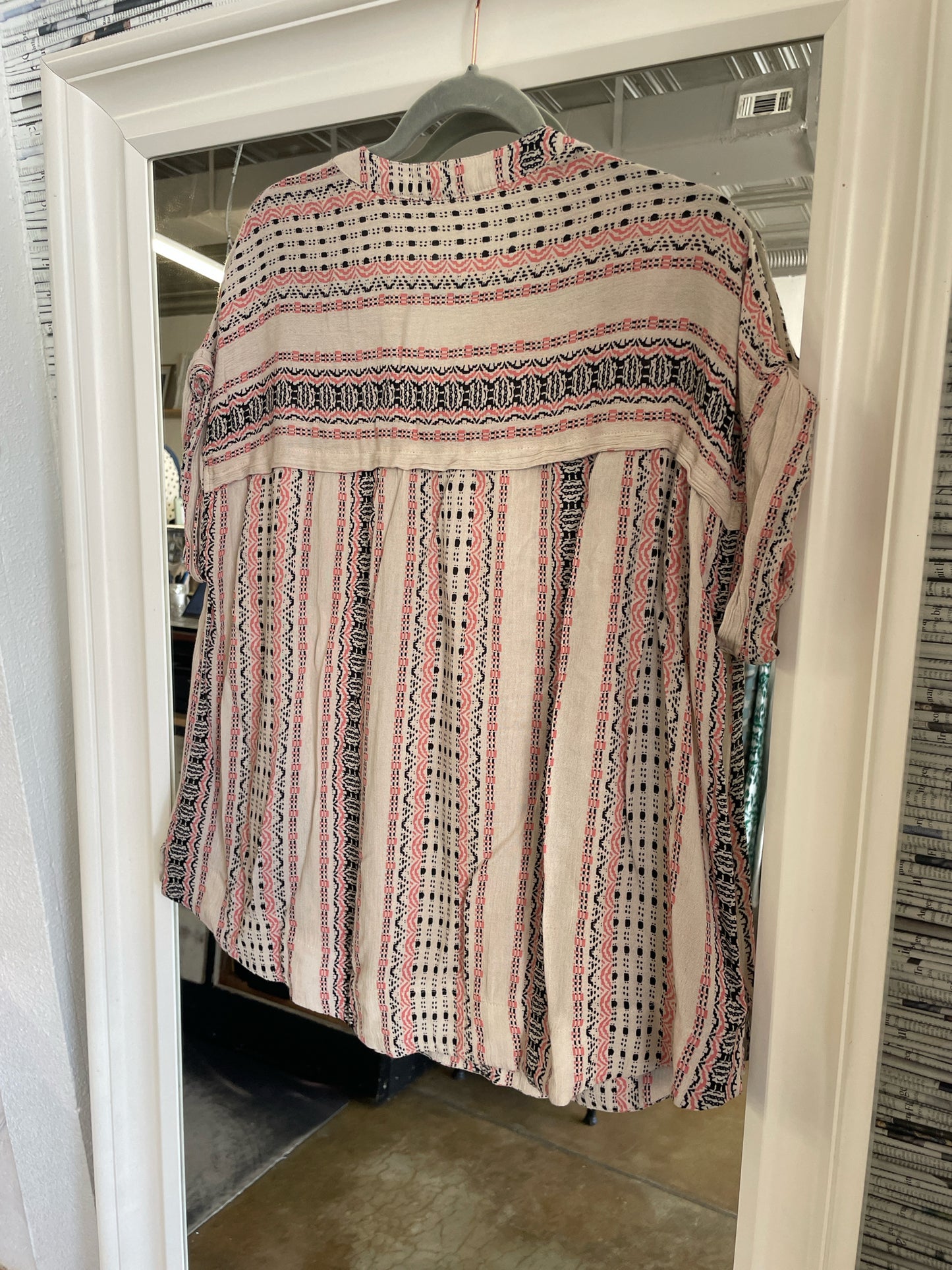 Easel Size M Tan/Multi Top