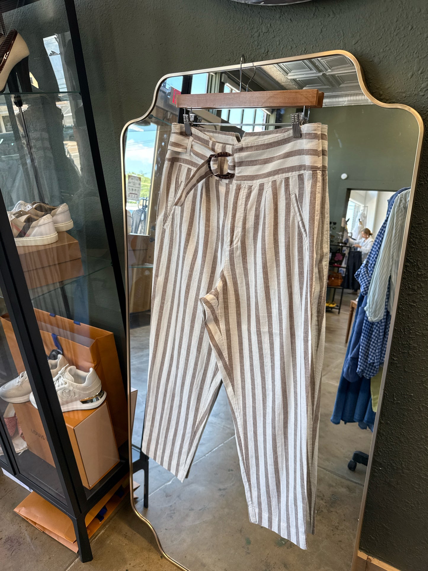 Anthropologie Size 10 brown/cream Pants