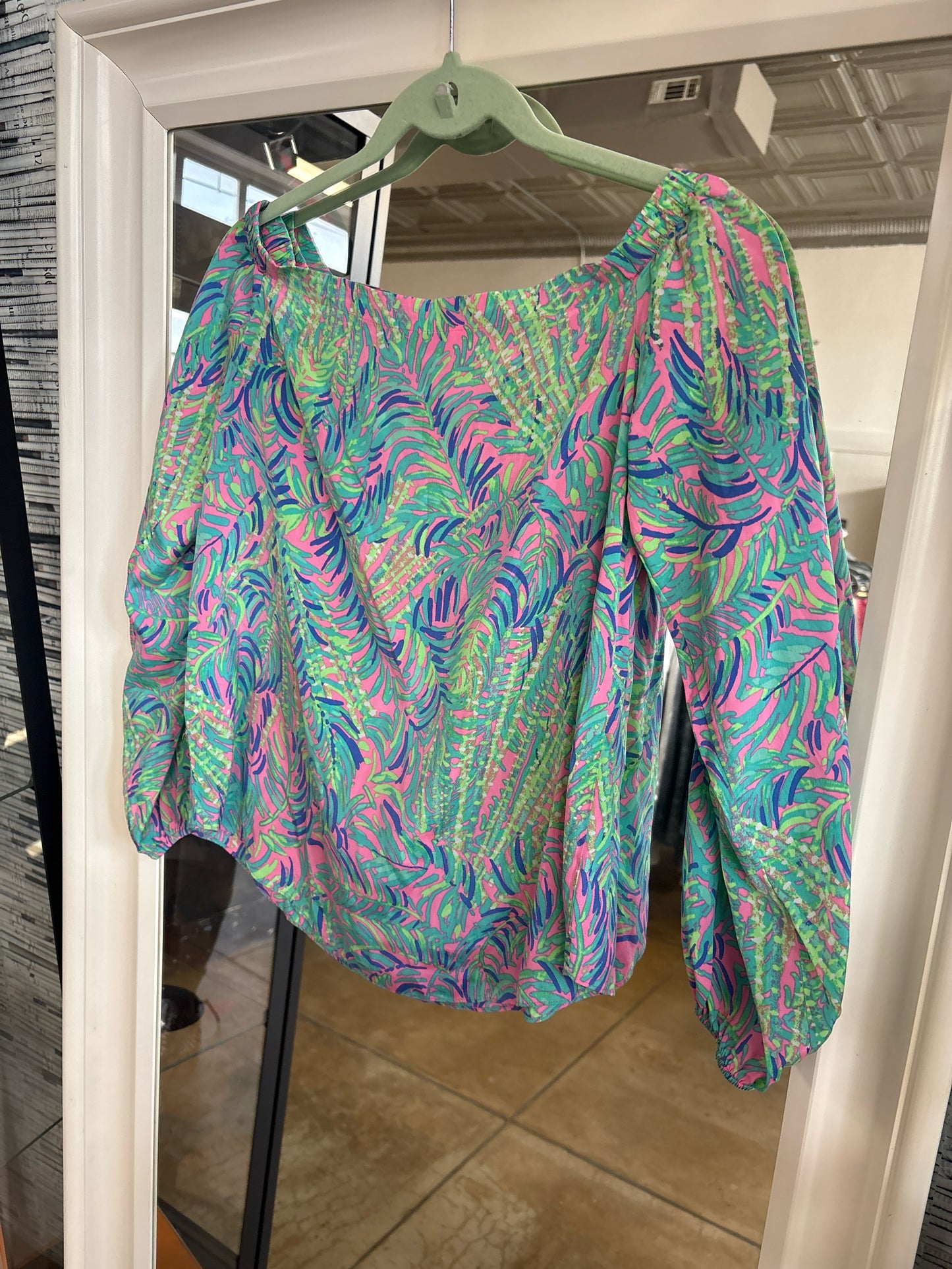Lilly Pulitzer Size XS Green/multi Leaves Top