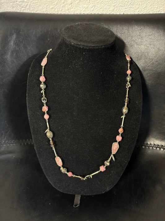 kendra Scott Pink/Gold Stones Necklace