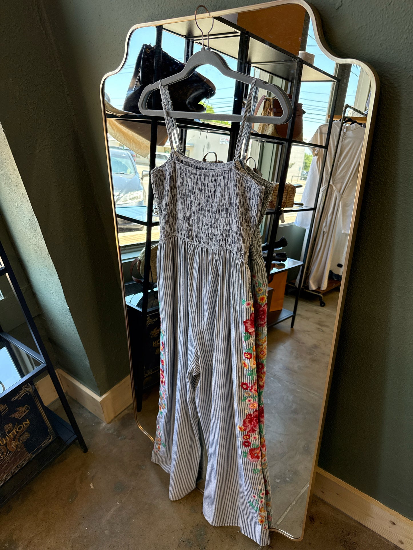 Savanna Jane Size M Gray/Multi Romper
