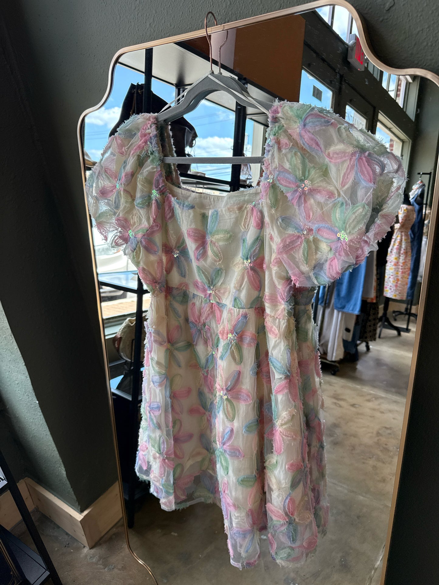 Umgee Size L multi Floral Dress