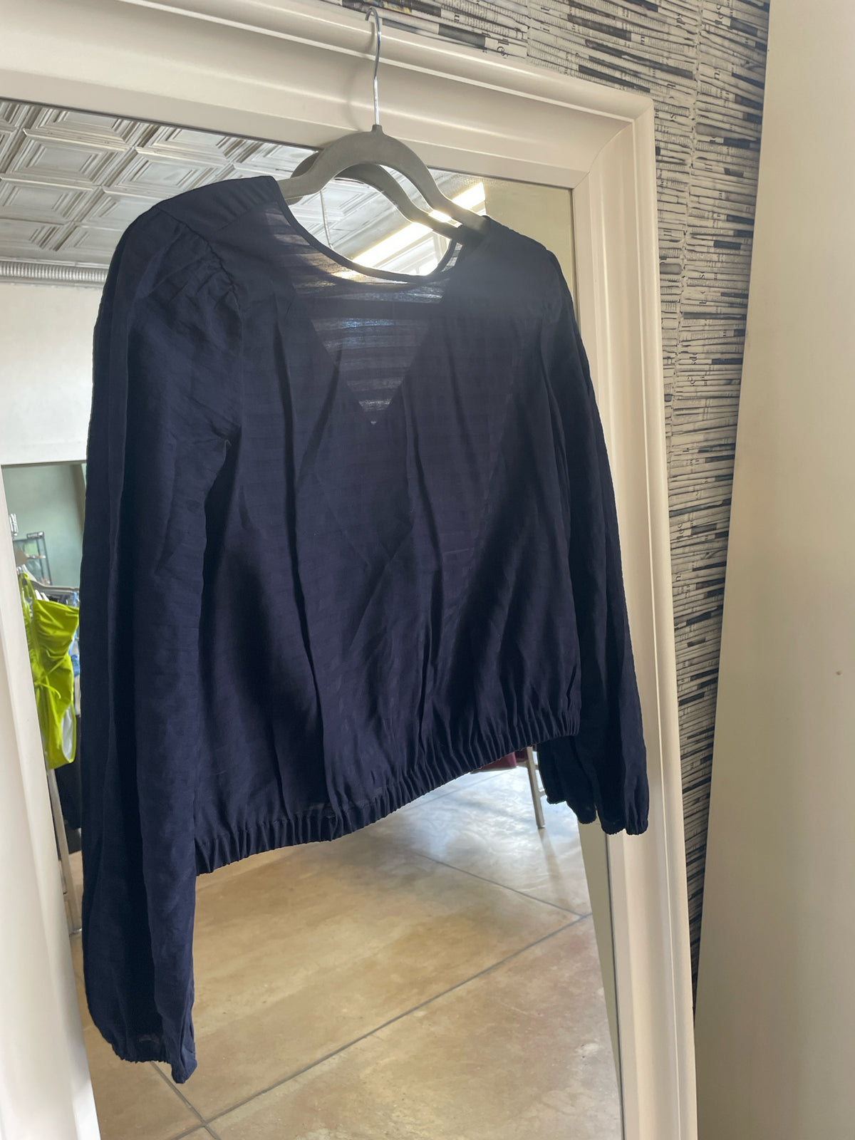 LOFT Size XS Navy Top