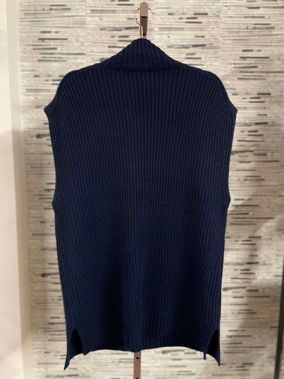 j crew Size M/L Navy Ribbed Sweater