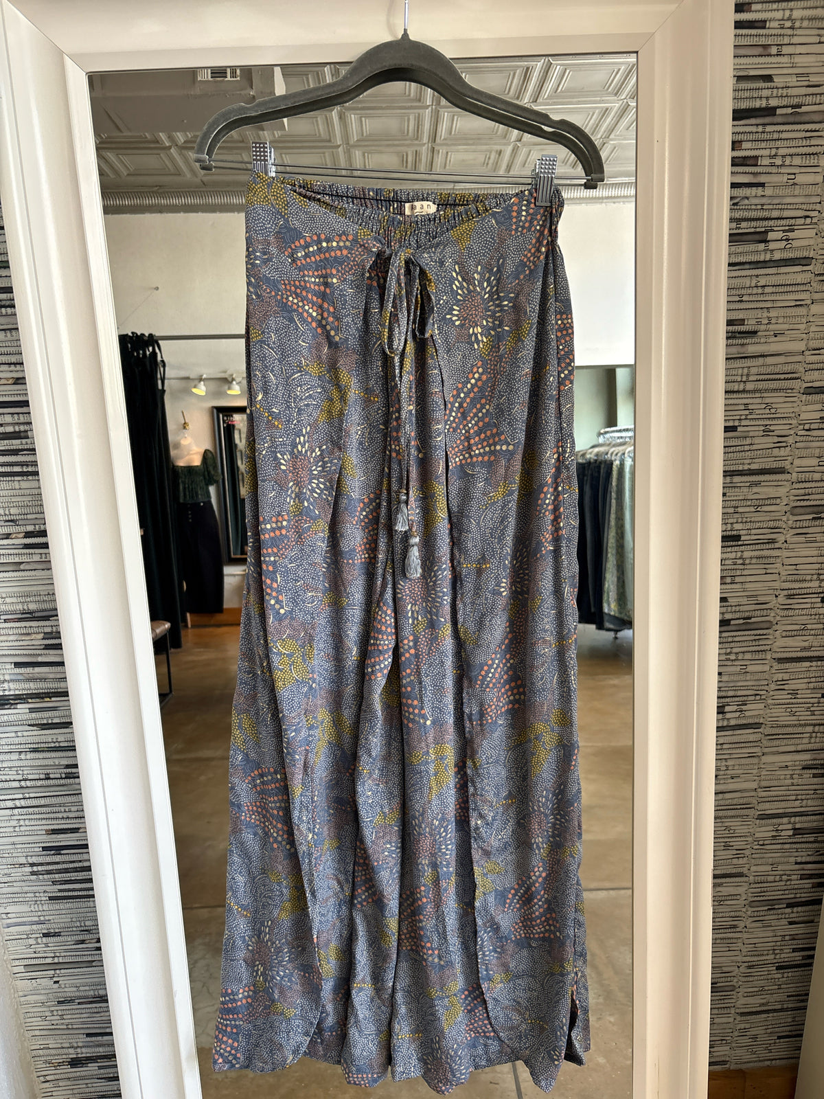 Paani Size S Blue Print Pants