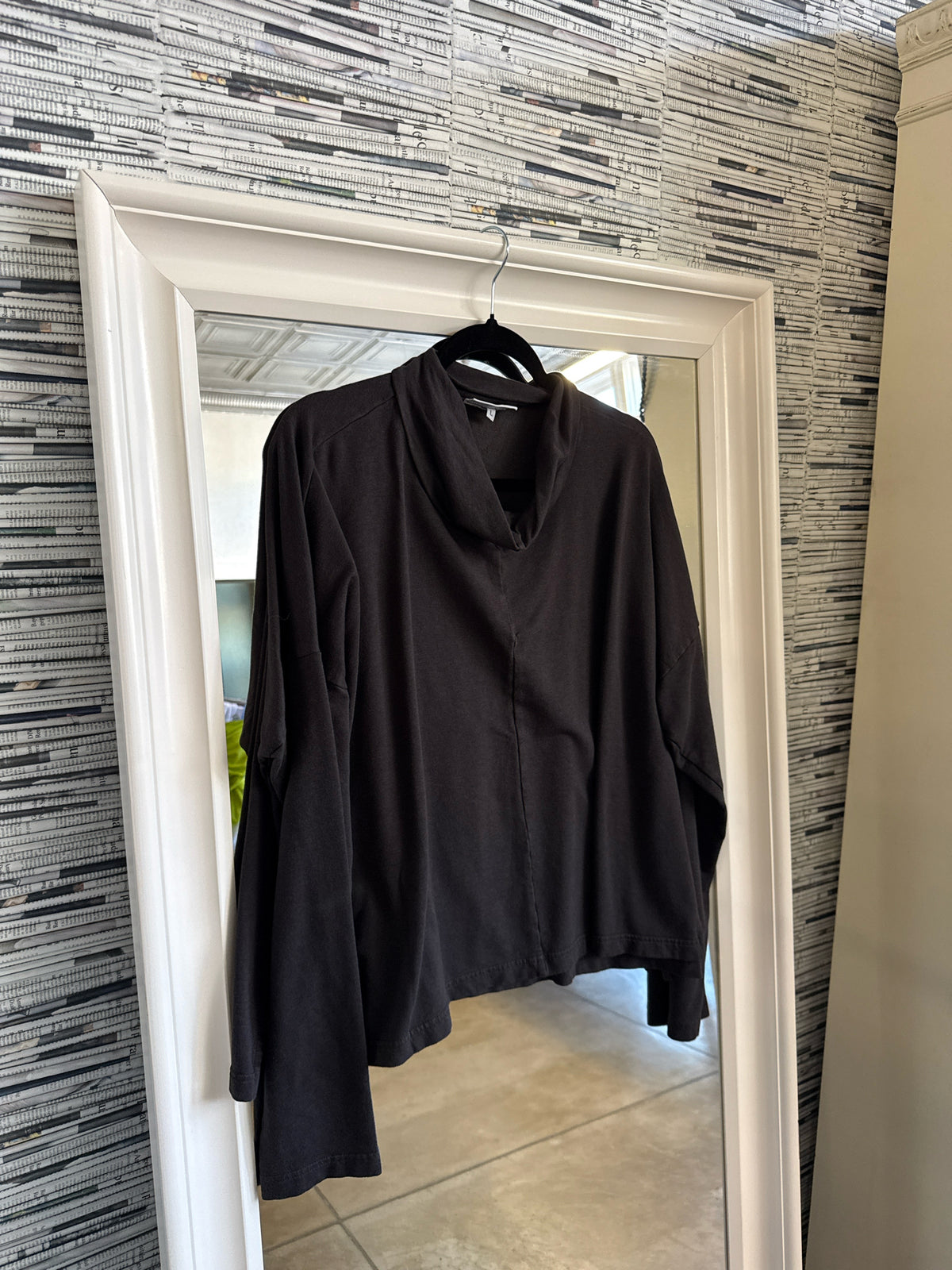 Bryn Walker Size L Gray Top