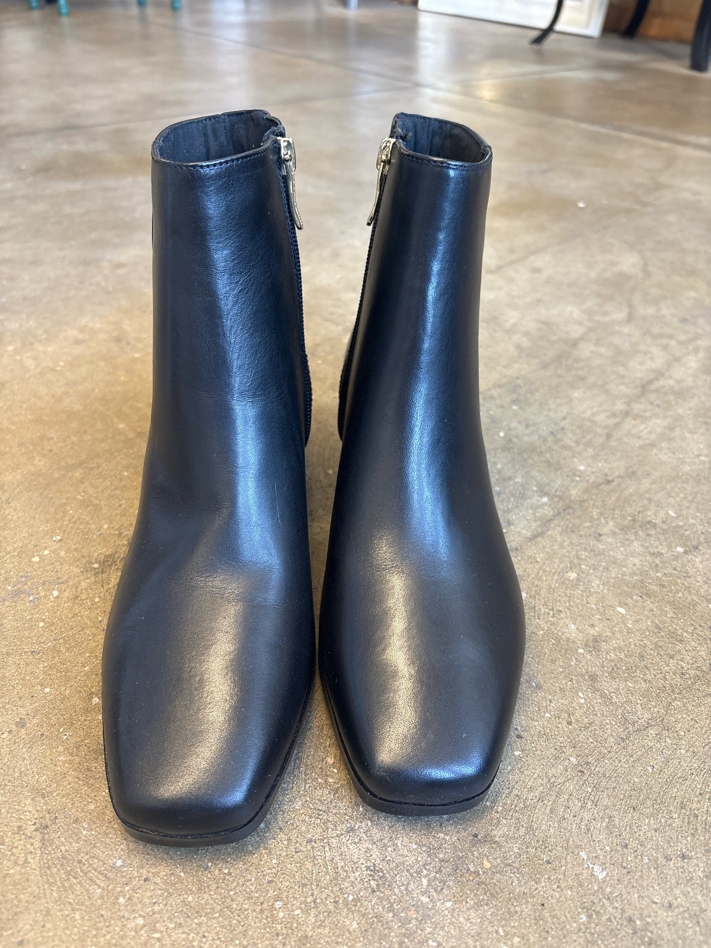 EASY SPIRIT Shoe Size 8 Black bootie Boots