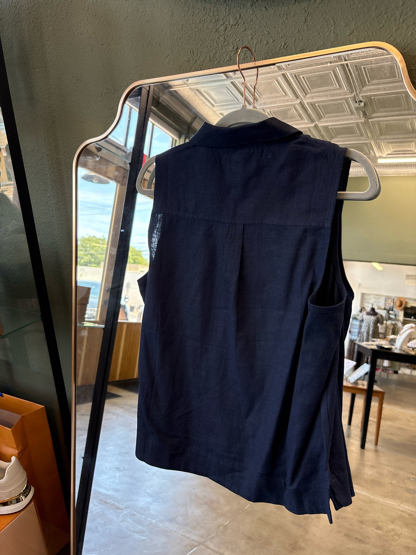 Banana Republic Size M Navy Top