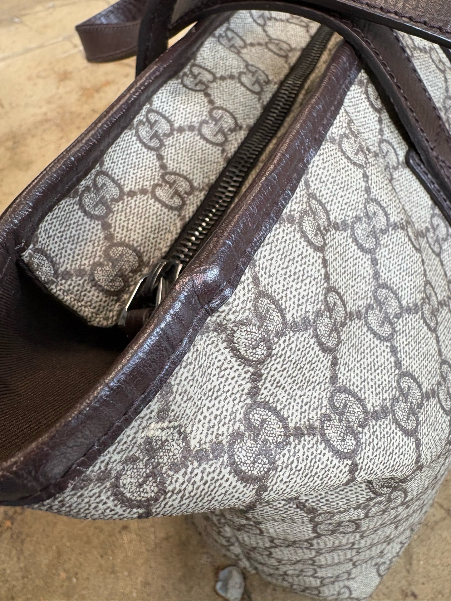 Gucci multi Signature Monogram Luxury