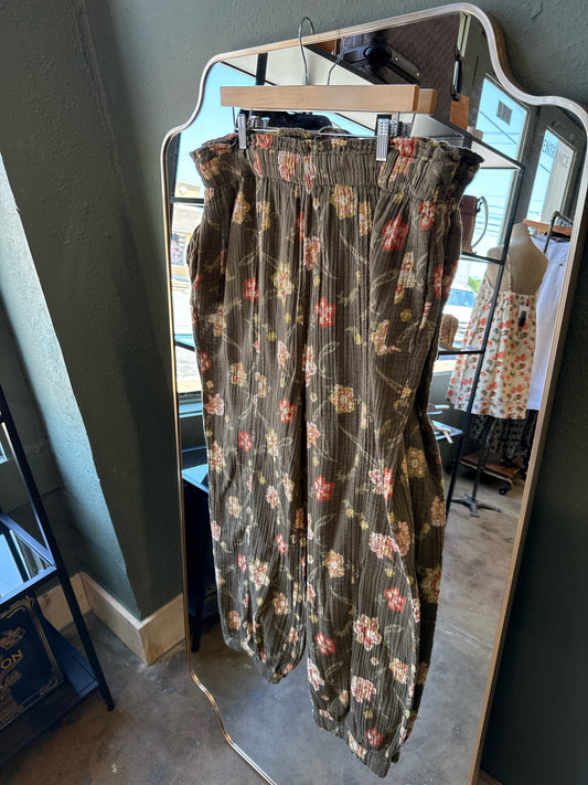 free people Size XL Brown/Floral Pants
