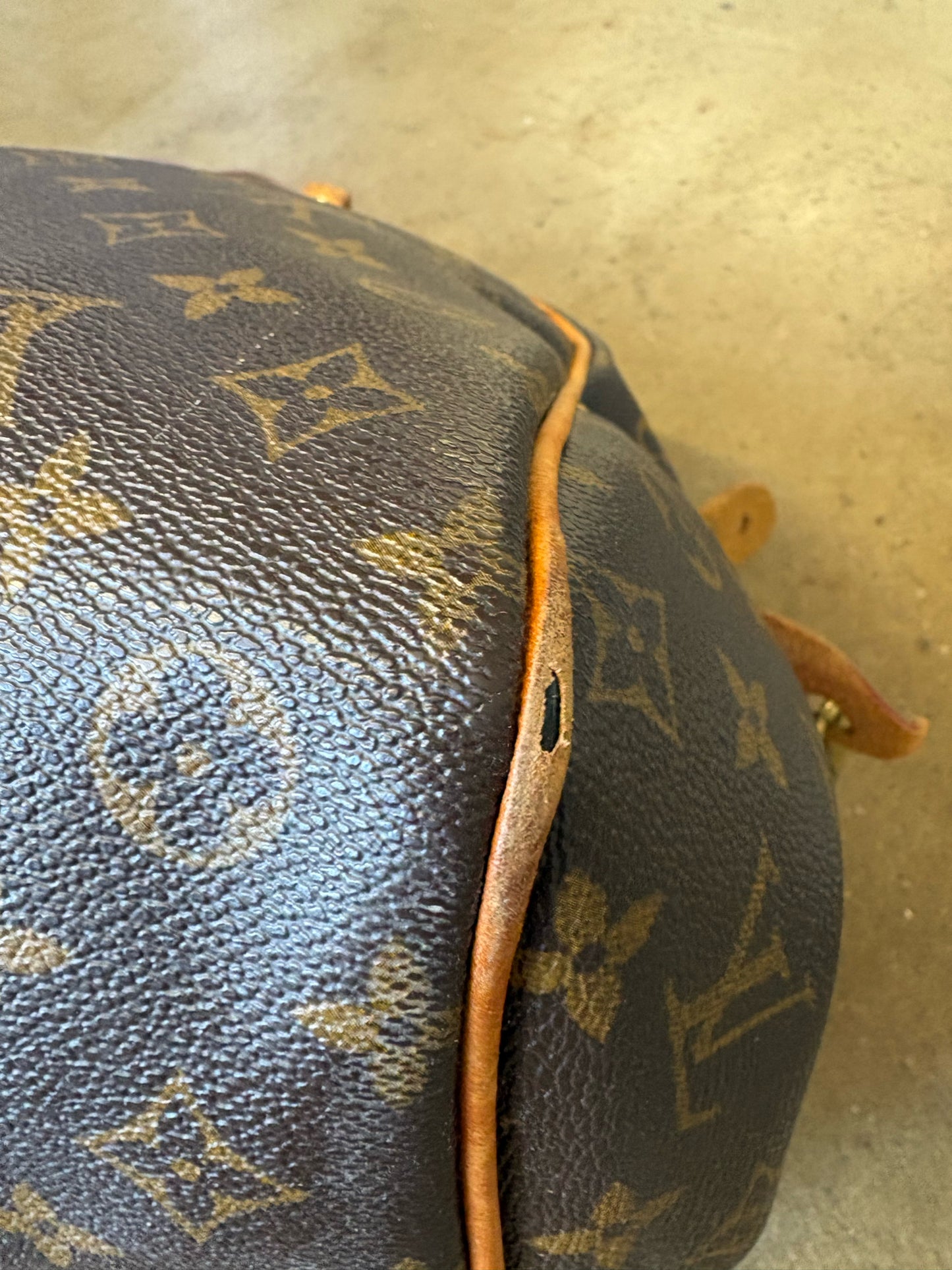Louis Vuitton Brown Signature Luxury