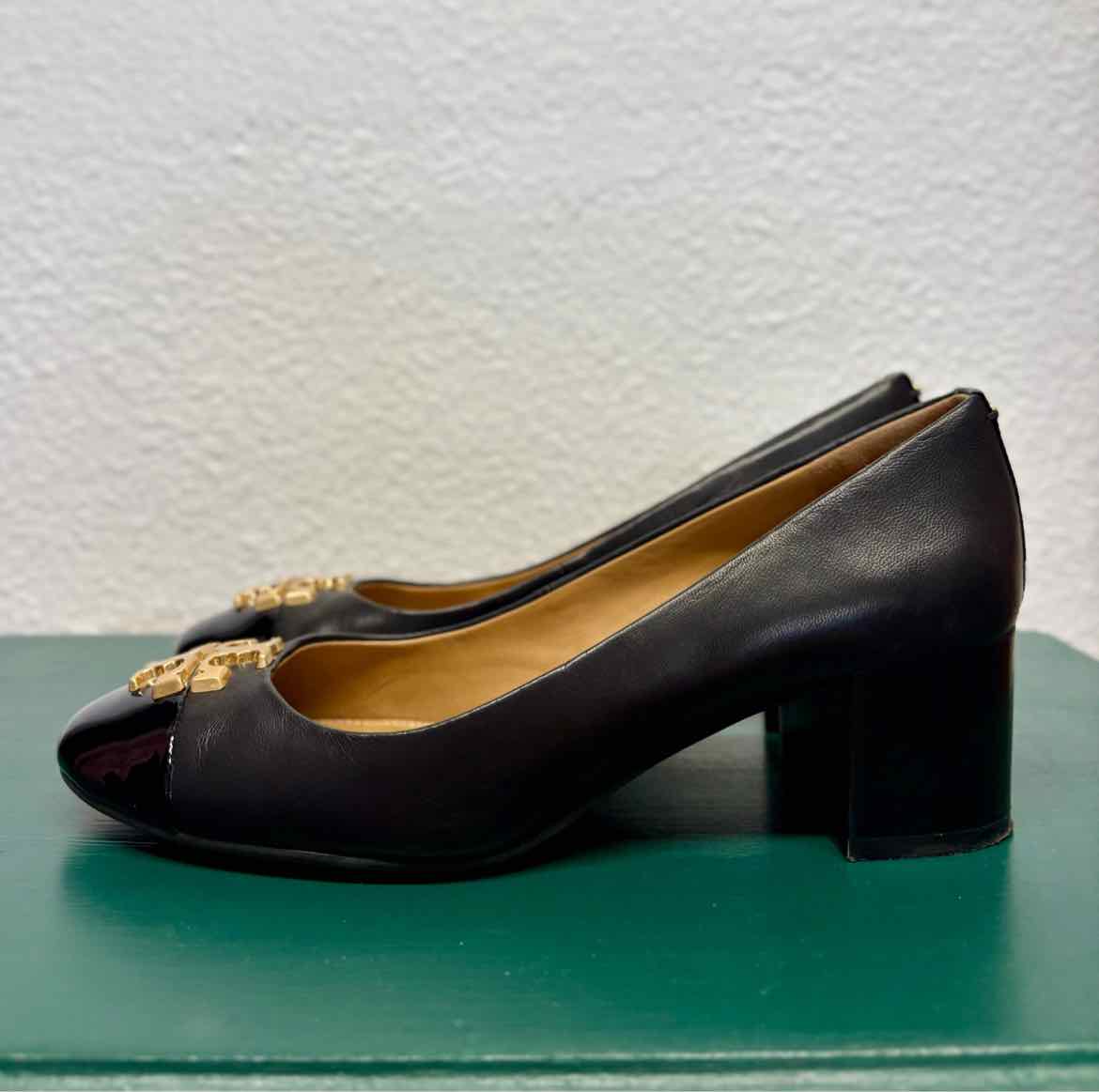 Tory Burch Shoe Size 6.5 Black/Gold Signature Heels
