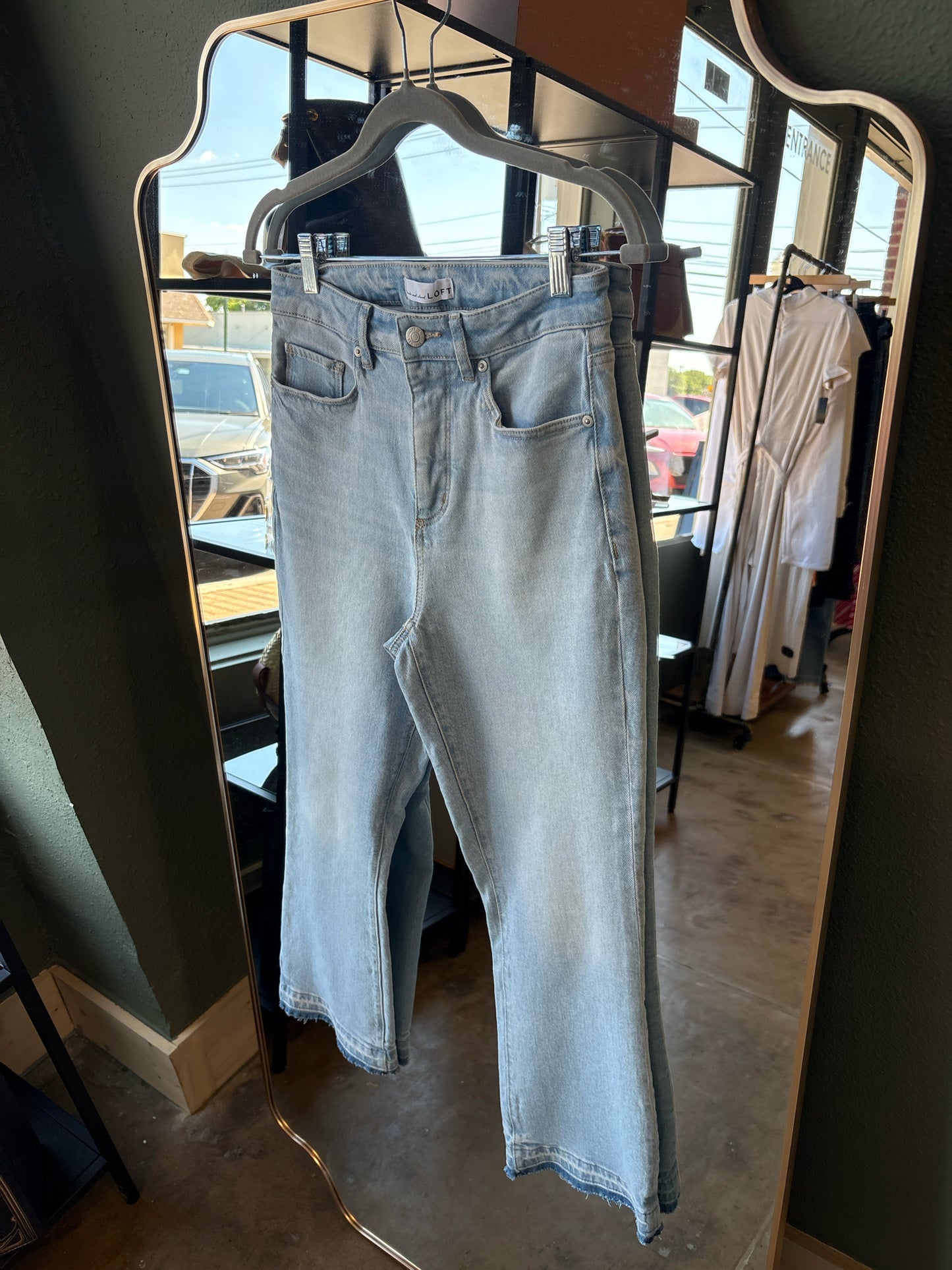 LOFT Size 26/2 Light Wash Jeans