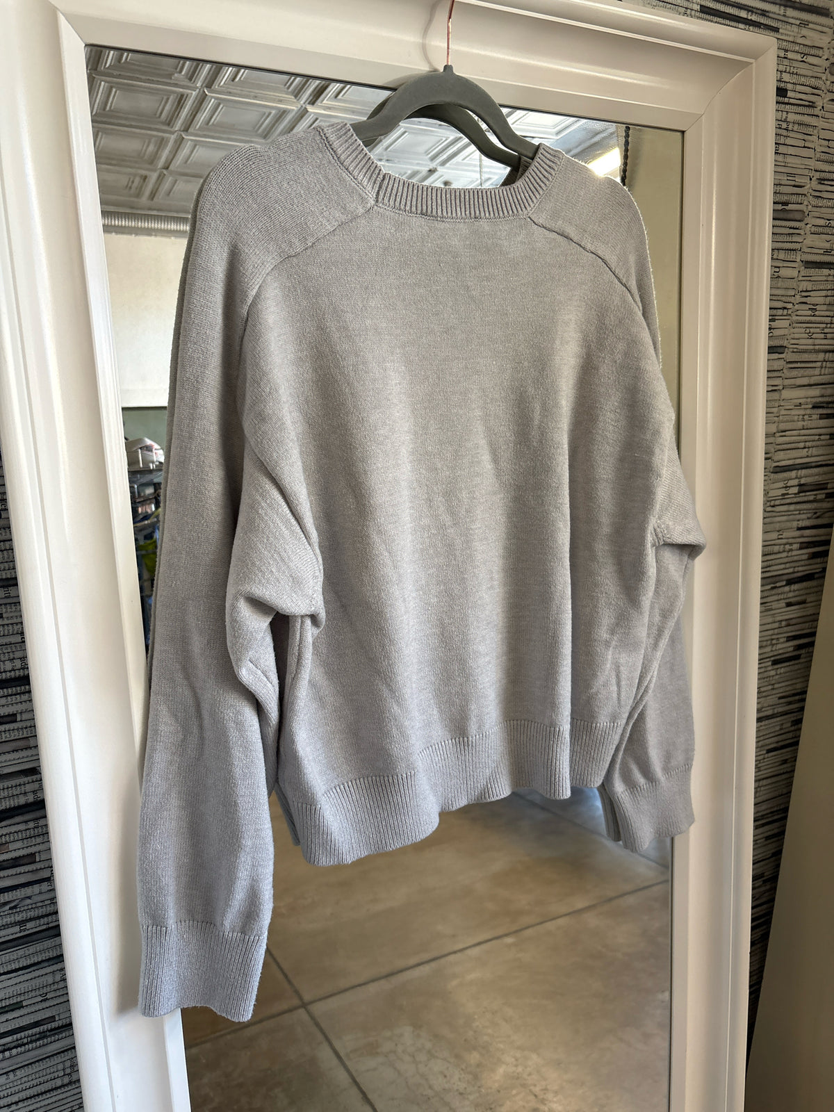 Truth Size XL Gray Sweater