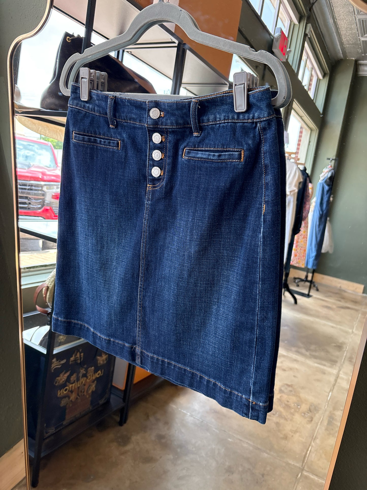 TALBOTS Size 4 Denim Skirt
