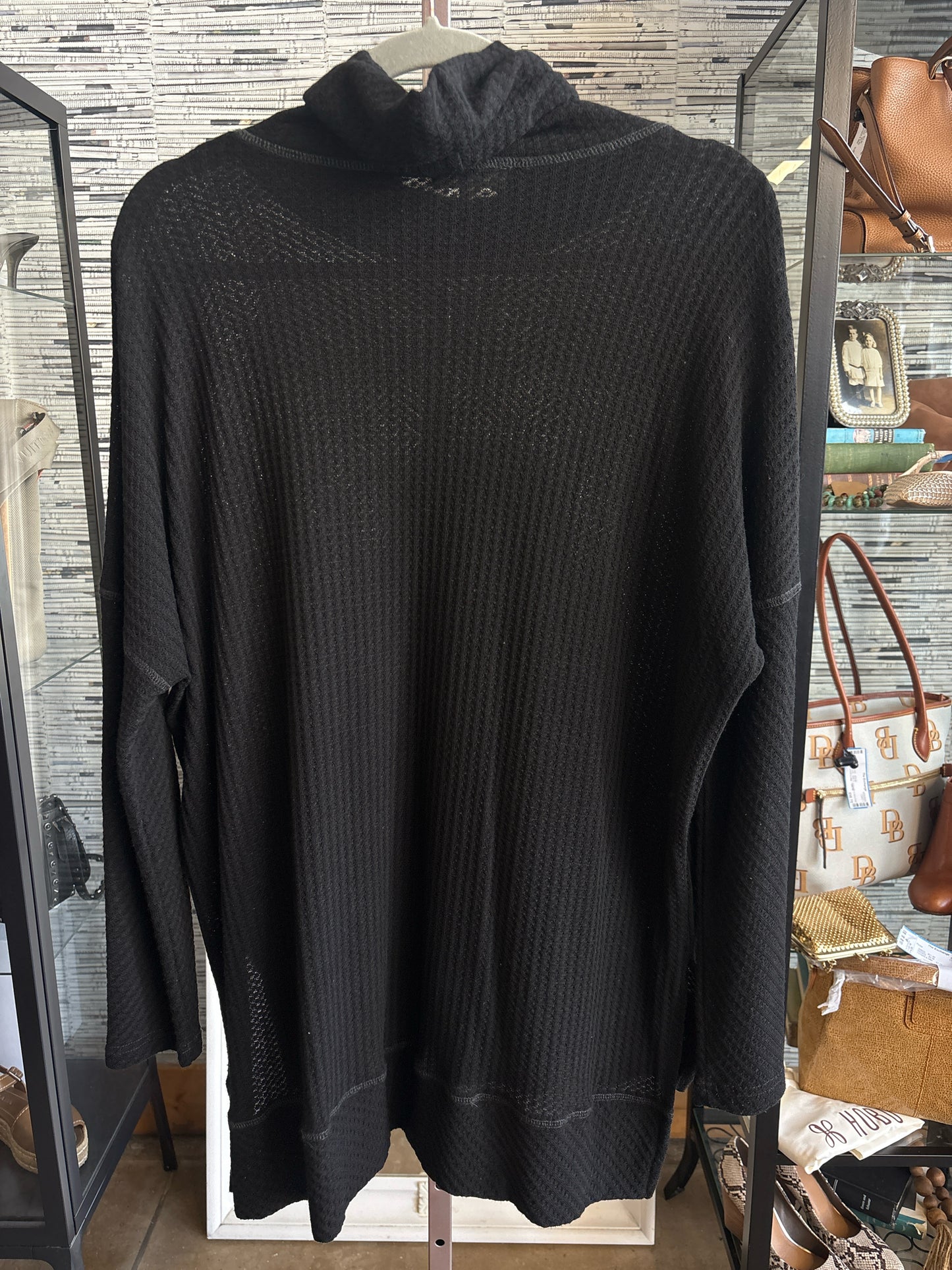 LA MIEL Size S Black waffle Top