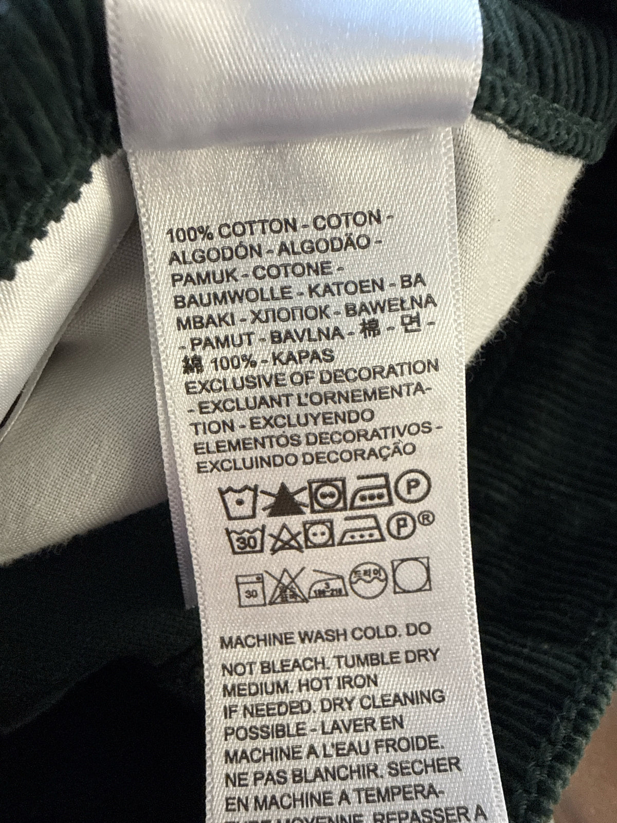 Levi Size 25 Green Pants