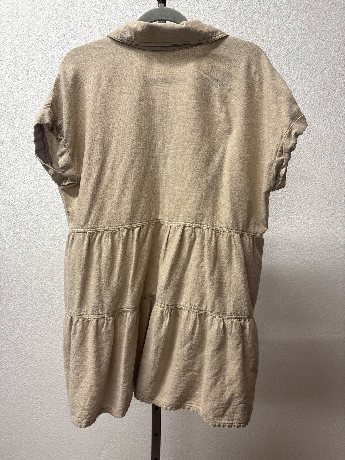 Easel Size S Tan Dress