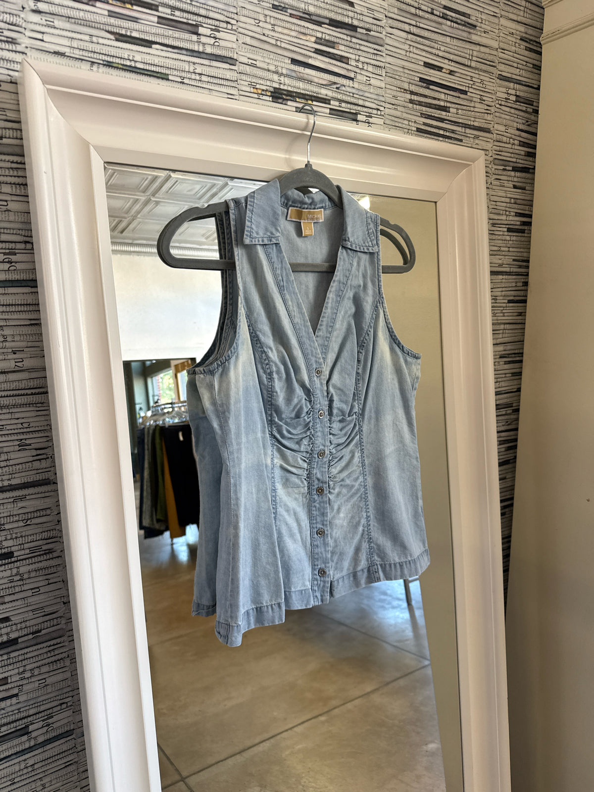 MICHAEL KORS Size S Denim Top