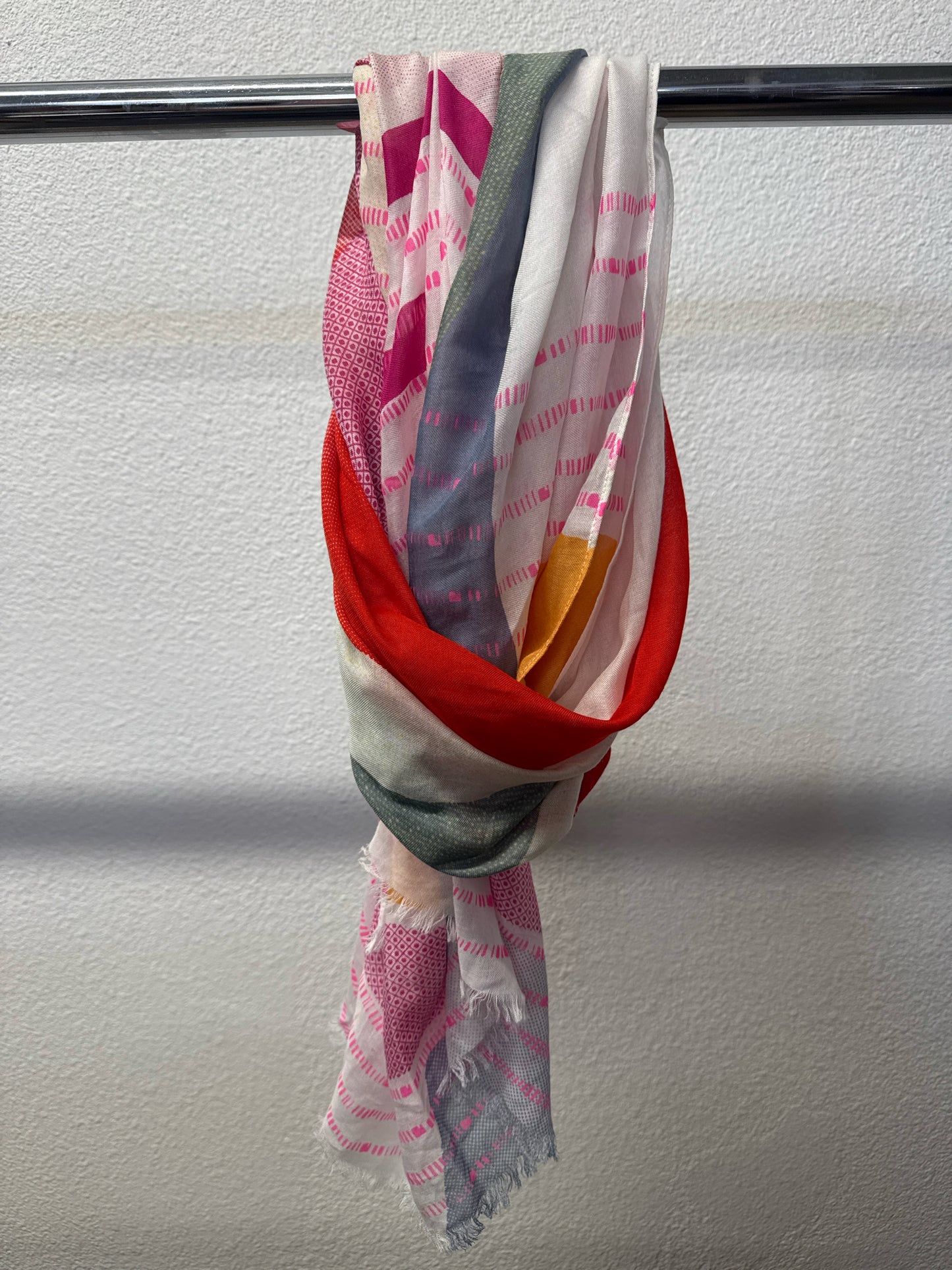 Cabi multi Geometric Scarf