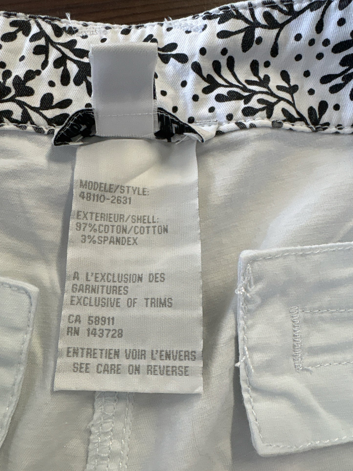 Tribal Size 8 White Shorts