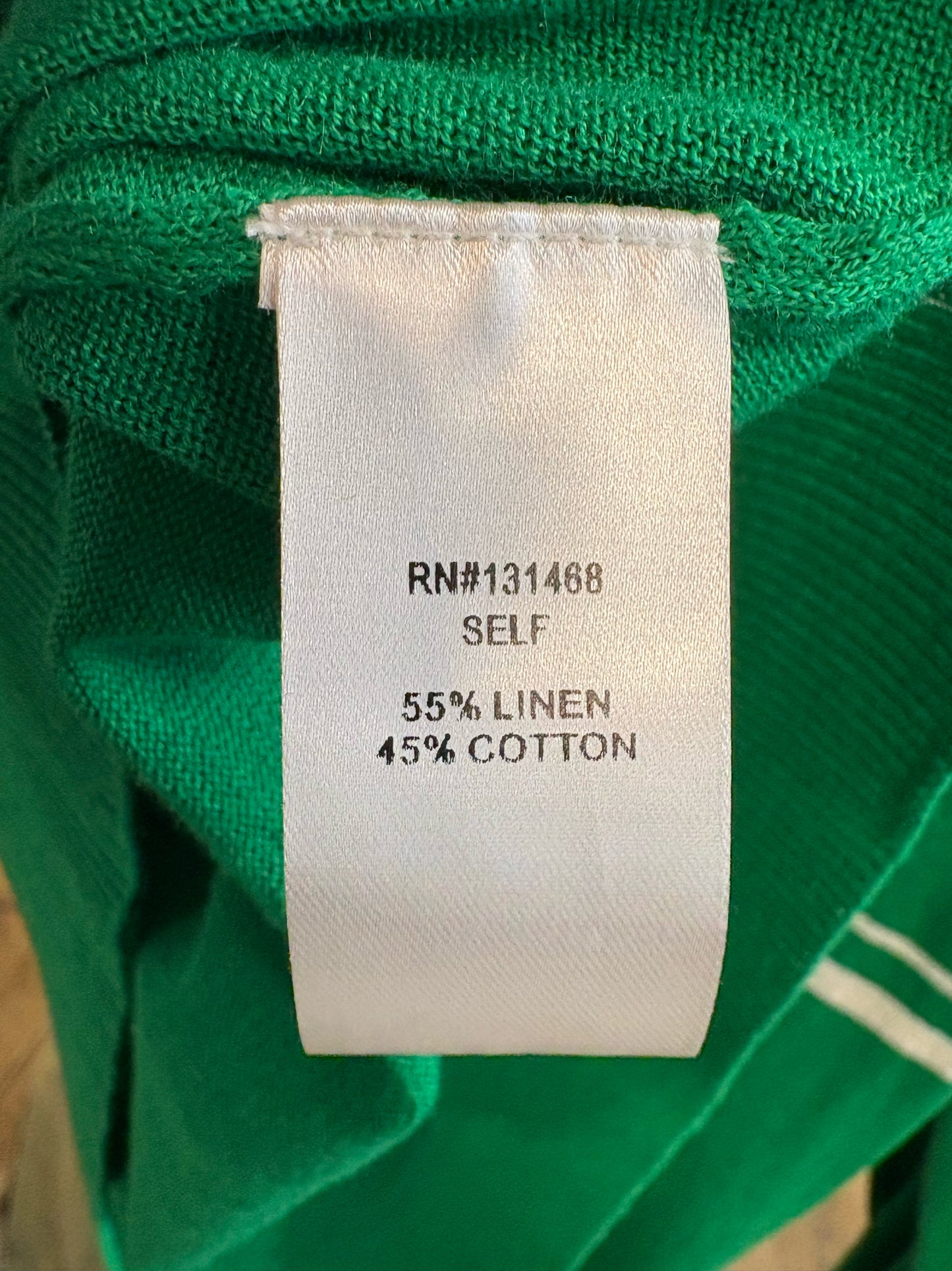 Fate Size M Green Sweater