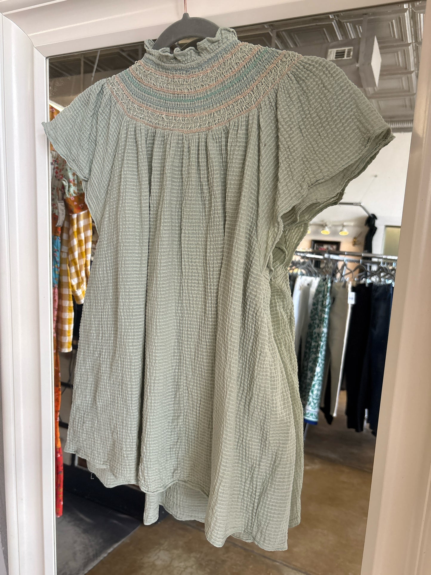 Current Air Size L Green Top