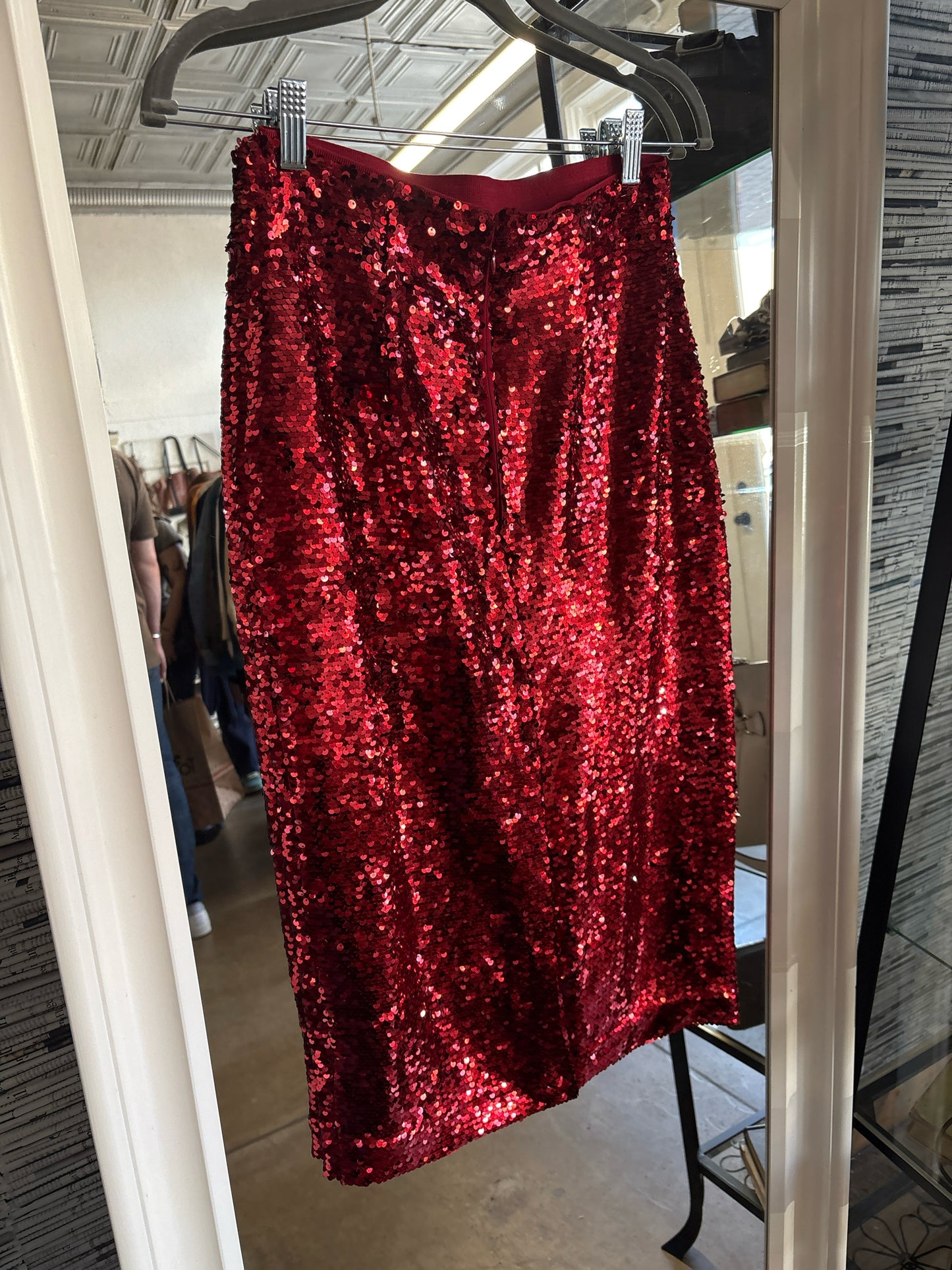 ANN TAYLOR Size 2P Red Sequin Skirt