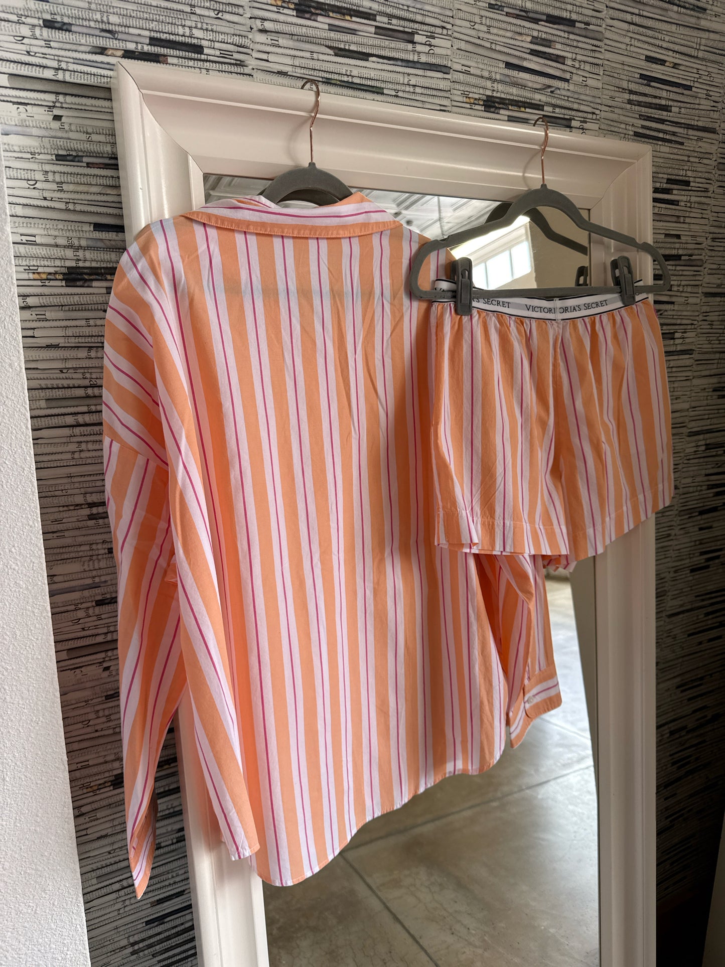 Victorias Secret Size S Pink/Orange Two PC Set