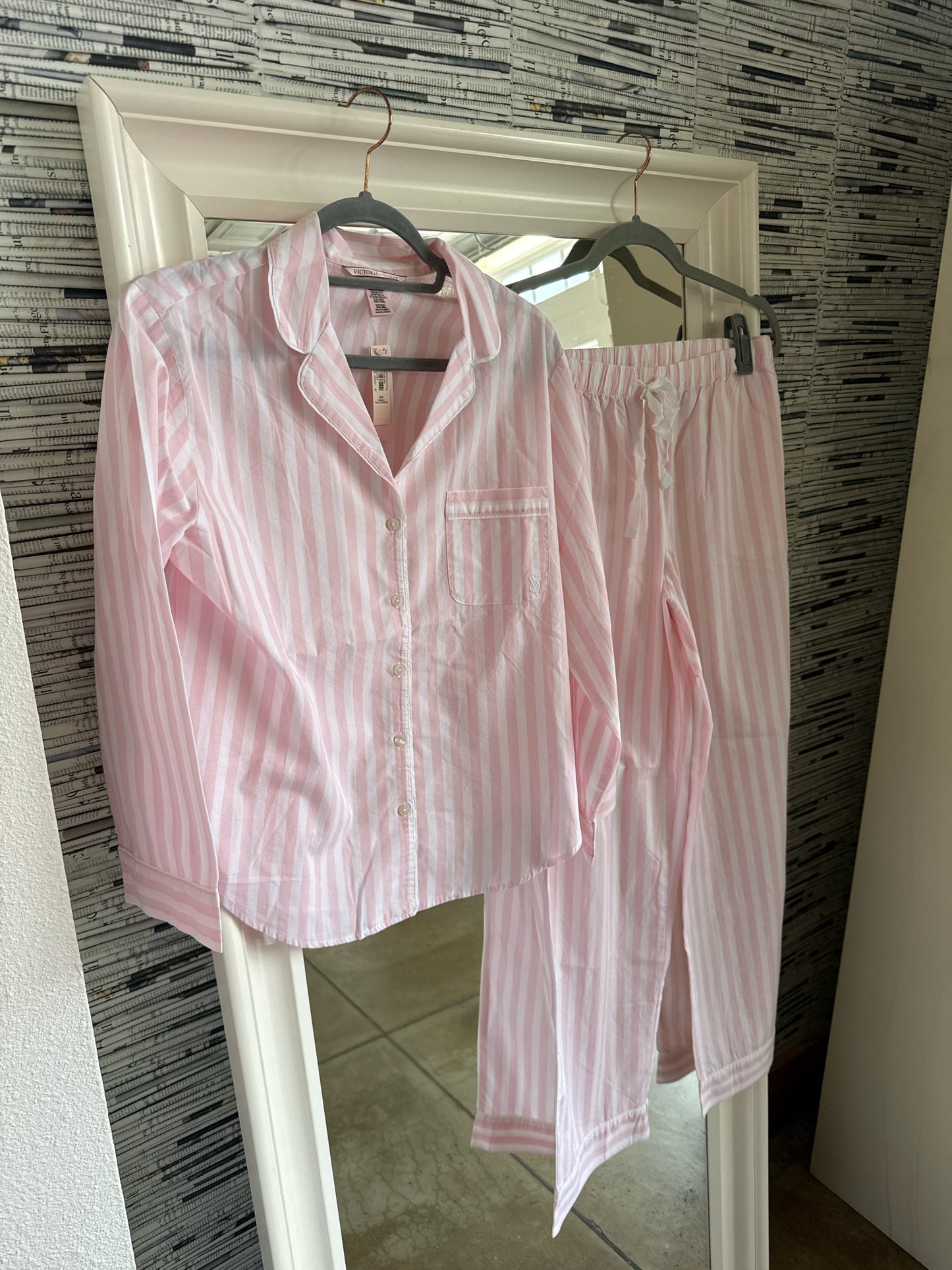 Victorias Secret Size S Pink Two PC Set
