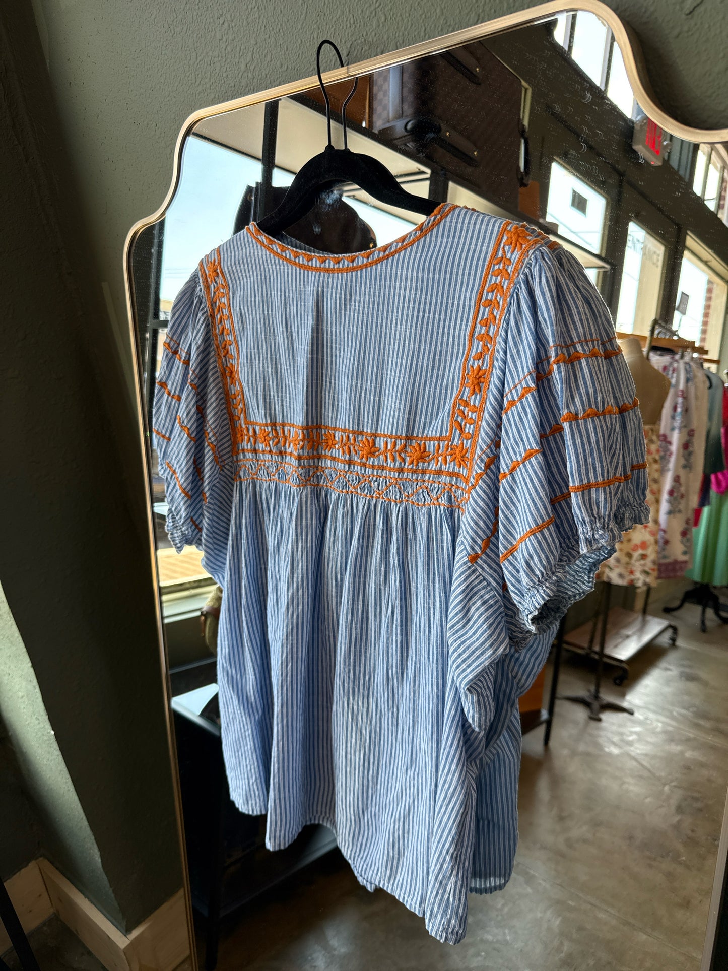 Sister Mary Size XL Blue/Orange Top