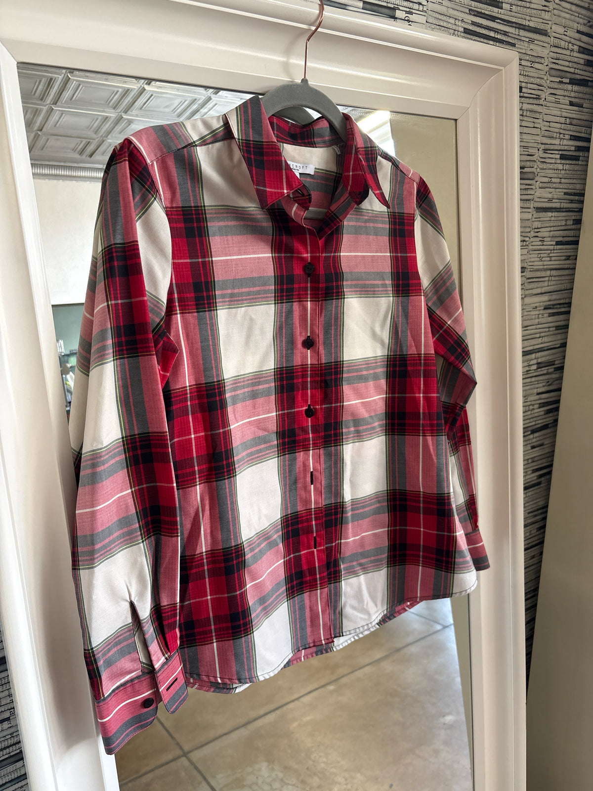 Foxcroft Size 2 Red Plaid Top