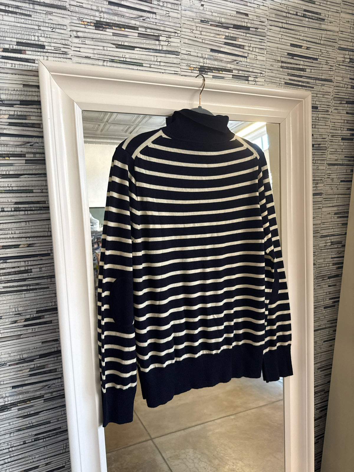 Jcrew Size XL Navy/White Sweater