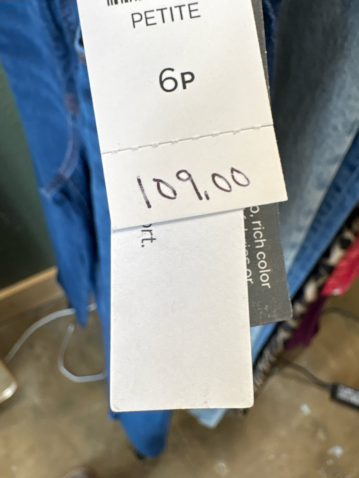 TALBOTS Size 6P Denim Jeans